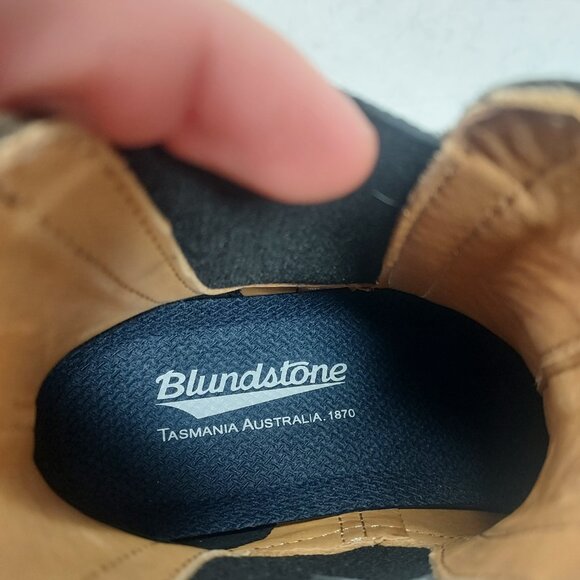 Blundstone WOMENS Chelsea Rustic Brown Tall Boot - Picture 4 of 8